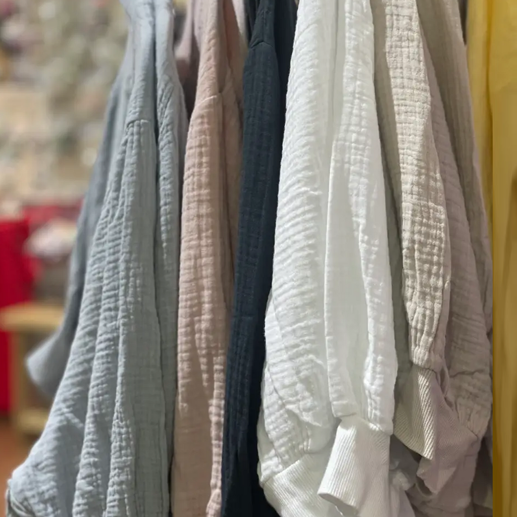 Linen Zipper Jacket with 3/4" Sleeve in Five Colors